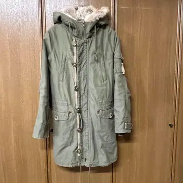 지금 가격 인하 중 [ PAGEBOY ] 모즈 코트 카키 M 사이즈