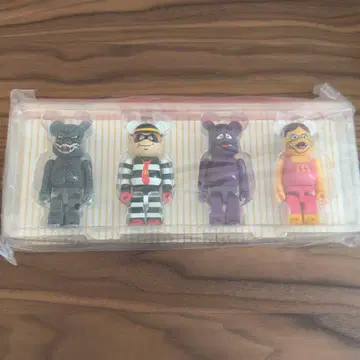 [ 미개봉 새상품 ] 베어브릭 맥도날드 고질라 BE@RBRICK