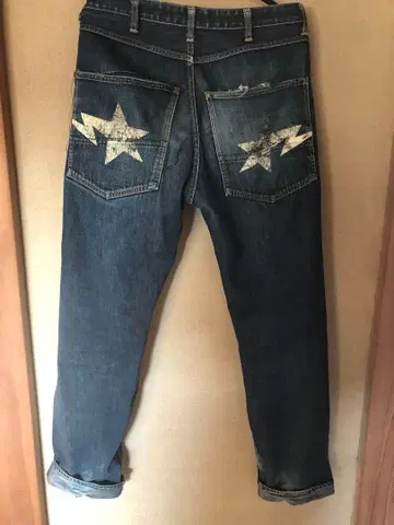 별 자수 디자인 스트레이트 데님 팬츠