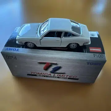 토미카 리미티드 이스즈 117 쿠페