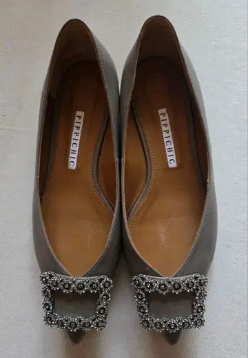 PIPPI CHIC 그레이 비쥬 펌프스