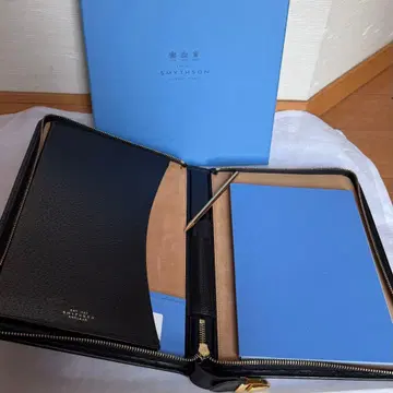 SMYTHSON 블랙 가죽 도큐먼트 폴더
