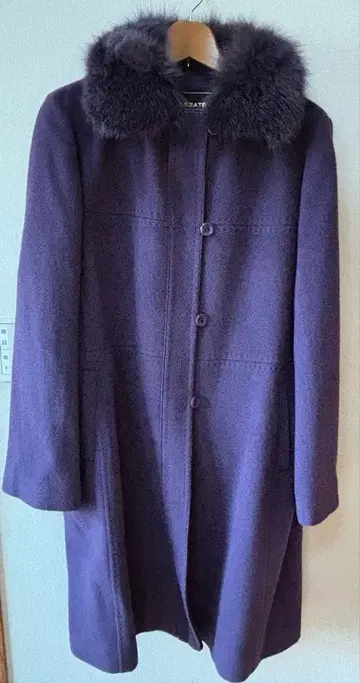 울 퍼플 롱 코트 퍼 카라 부착