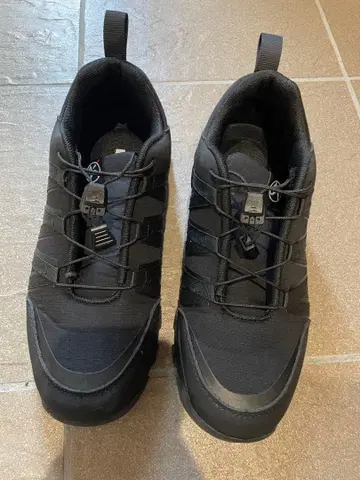 프릭스스토어 한정판 WP 로우컷 트레킹 슈즈 24cm