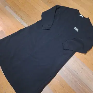 RODEO CROWNS 블랙 로고 티셔츠 원피스