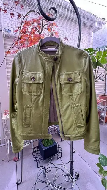 MICHAEL KORS 올리브 그린 라이더 자켓