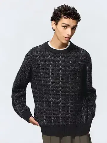 새상품 지유 크루넥 스웨터 L 사이즈