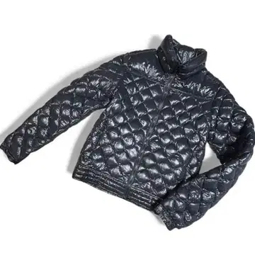 새상품급 AZUL 다이아몬드 퀼팅 다운 자켓 블랙 L사이즈