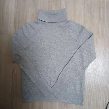 UNIQLO 캐시미어 100% 하이넥 스웨터