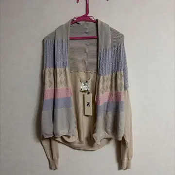 새상품급 언리얼에이지 니트 가디건