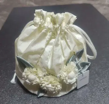 BAMBOO 꽃 장식 복조리 파우치 크림색