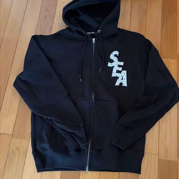 WIND AND SEA 지퍼 후드티