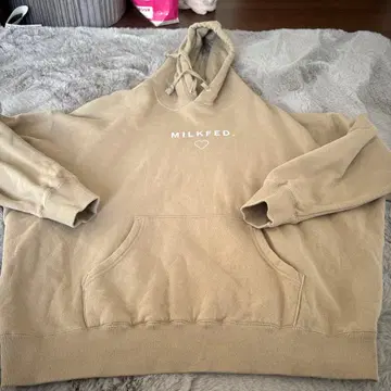 밀크 페도 속기모 후드티 베이지