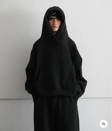 entire studios heavy hood