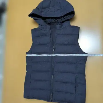 Lacoste 네이비 다운 베스트 M