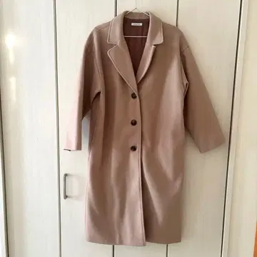 베이지 체스터 코트 노치드 칼라