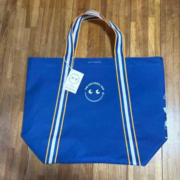 Anya Hindmarch The Universal Bag