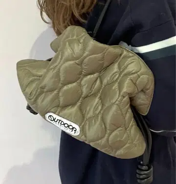 OUTDOOR 별주 U by spick&span 퀼팅 백 미사용