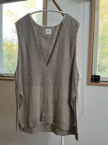 Spick & Span 베이지 린넨 V넥 슬리브리스 베스트