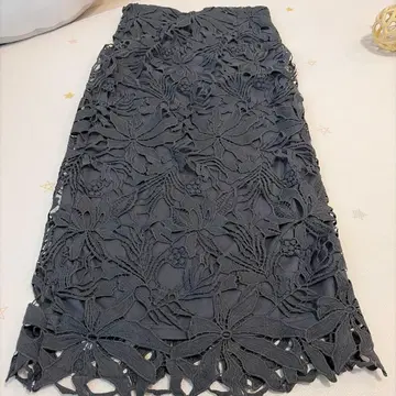 tocco closet 컷워크 플라워 레이스 자수 타이트 스커트