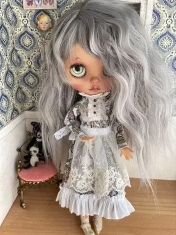 [ 새상품급 ] 네오 브라이스 아이시 가발 컬리 화이트 그레이