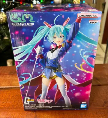 45주년 GUNDAM x MIKU 하츠네 미쿠 피규어