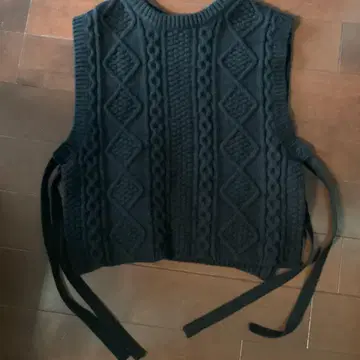 빔즈 보이 부착 베스트 케이블 짜임 니트 블랙