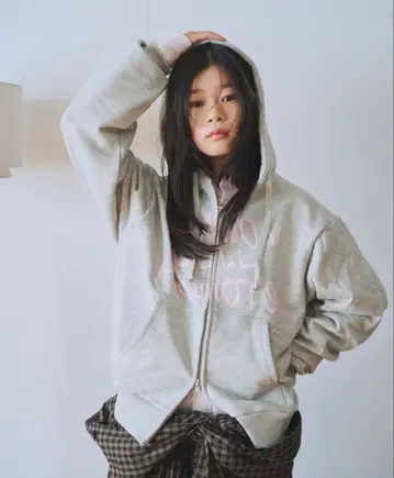 common gull products. zip hoodie M