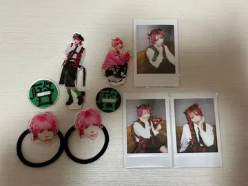 달콤한 폭력 케이 아크릴 스탠드 머리끈 폴라로이드