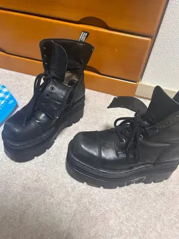 New rock 통굽 가죽 부츠 박스 있음