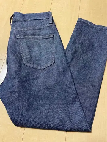 UNIQLO 다크 블루 슬림 핏 데님