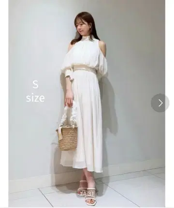 SNIDEL 콜드 숄더 원피스