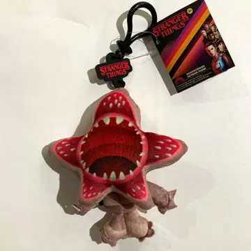 기묘한 이야기 키링 데모고르곤