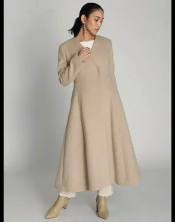 셀포드 CELFORD 노카라 플레어 코트 38