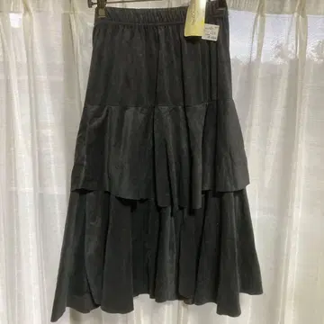 새상품 디자인 스커트 그레이 M-L 사이즈