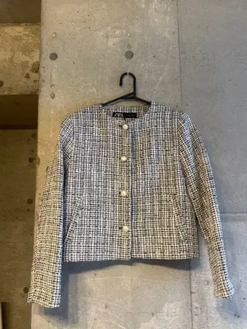 ZARA 트위드 크롭 자켓