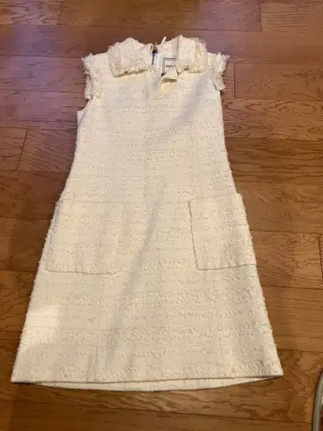 새상품급 DAISY LIN FOXEY 슬리브리스 트위드 원피스