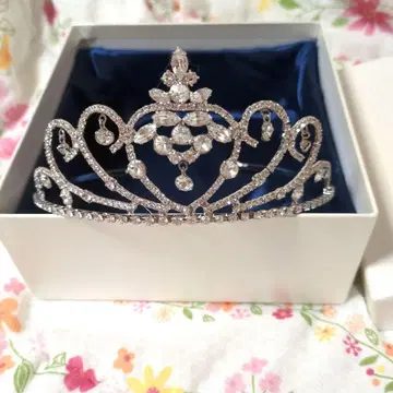 Love Tiara 티아라 웨딩