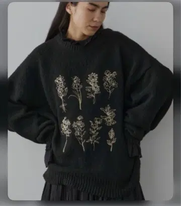 자수 오버 루즈 니트