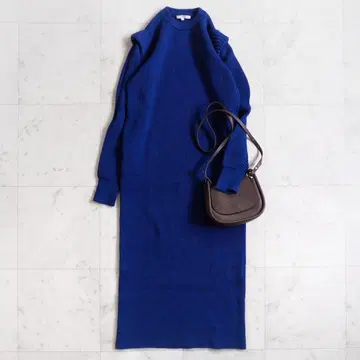 새상품급 앙리드 파워 숄더 니트 원피스 36 블루 레이온 혼방