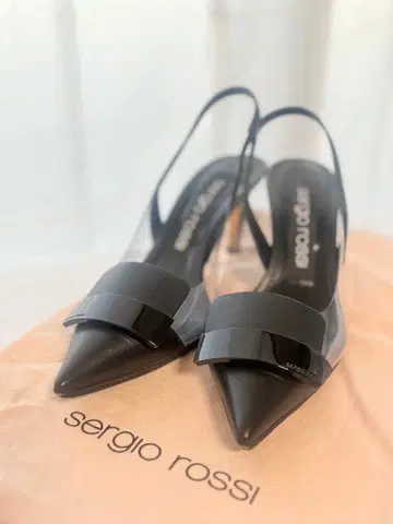 [ 가격 인하 ] sergio rossi 블랙 하이힐