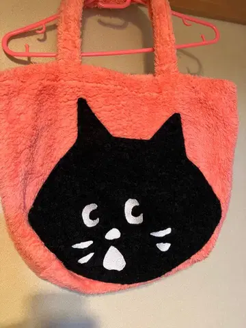 네-넷냐의 토트백 핑크