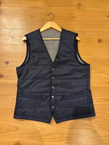 꼼 데 가르송 옴므 플러스 리버서블 퀼팅 베스트 M 사이즈