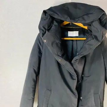 ABAHOUSE 후드 부착 블랙 다운 자켓 38 사이즈