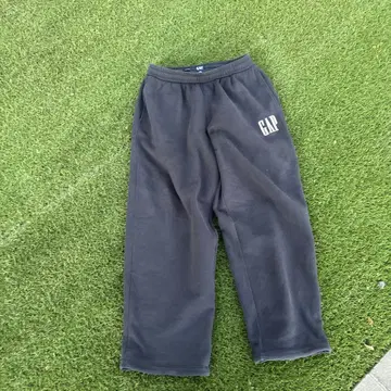 GAP 블랙 스웨트 팬츠