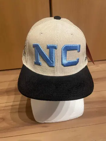Mitchell & Ness 노스캐롤라이나 타힐스 캡