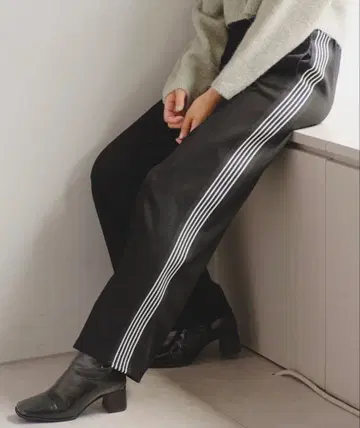 [ Kastane ] 라인턱 팬츠