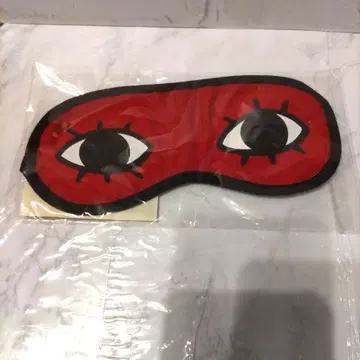 은혼 오키타의 안대 슈에이샤