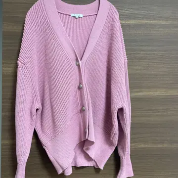 새상품급 플라스테 PLST 미들 게이지 V넥 가디건 핑크 니트 버튼