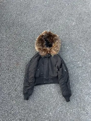 N2B 퍼 자켓 y2k opium 짧은 기장 블랙